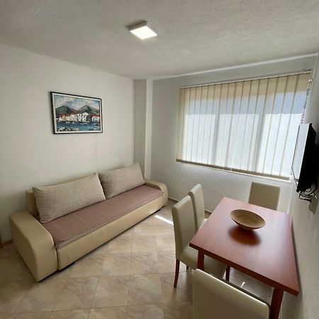 Ivan I Matej Apartments Blace Exterior foto