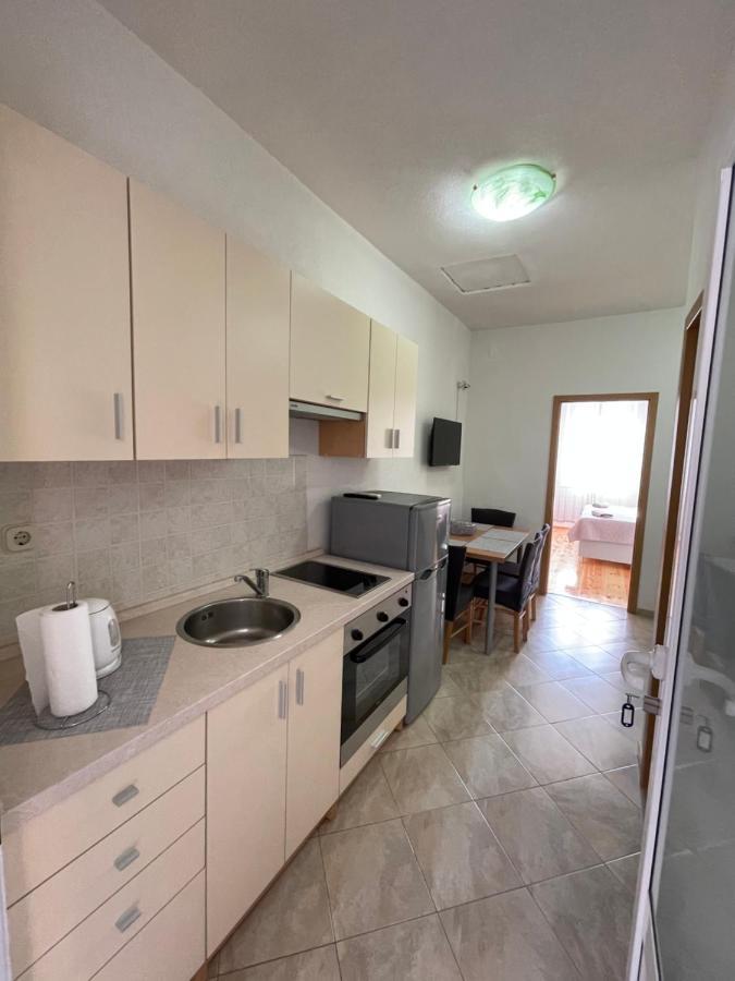 Ivan I Matej Apartments Blace Exterior foto