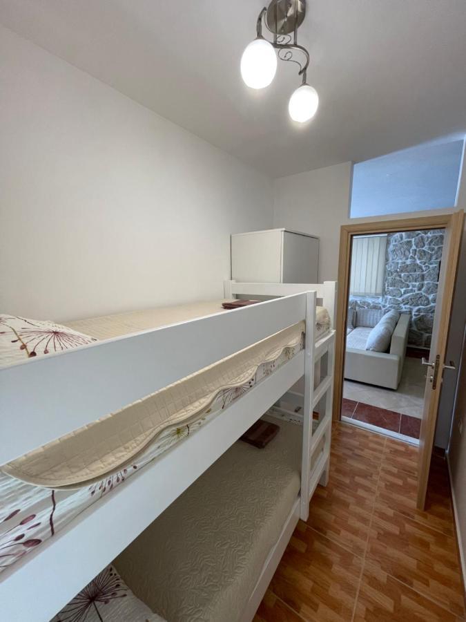 Ivan I Matej Apartments Blace Exterior foto