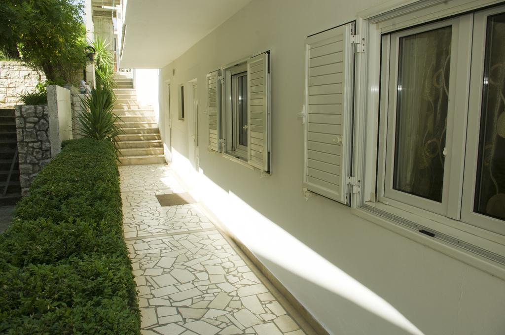 Ivan I Matej Apartments Blace Exterior foto