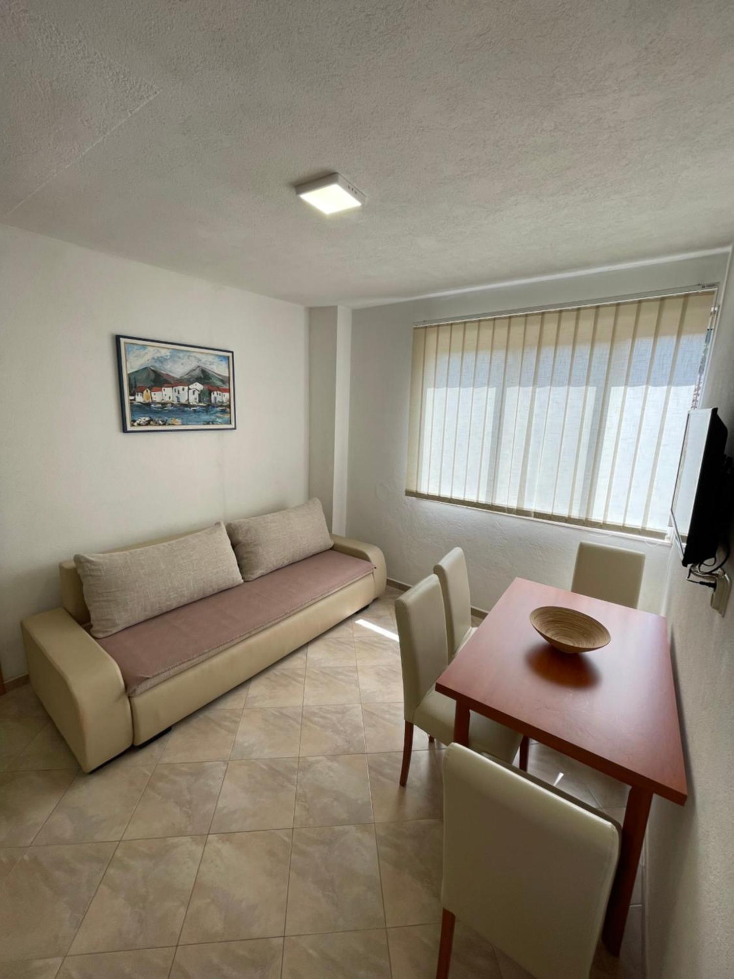 Ivan I Matej Apartments Blace Exterior foto